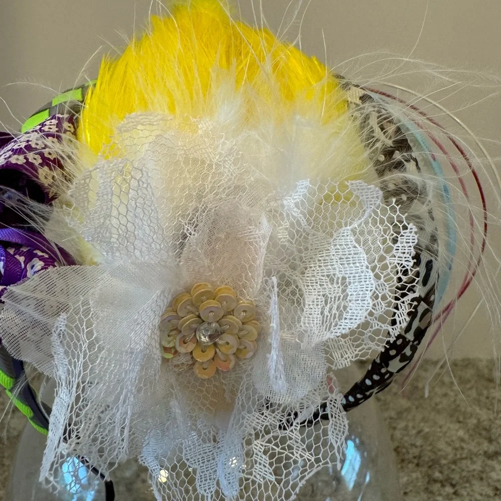Headbands for girlsLot of 8. 5 are handmade with decorative ribbons. 3 are plain